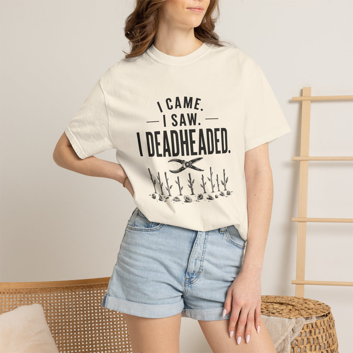 I Came I Saw I Deadheaded T-Shirt — Gardener Pun Graphic Tee